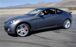 2010-hyundai-genesis-coupe-v6-automatic-side-drift