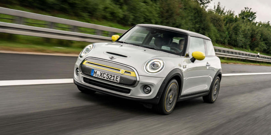 Mini EV Cooper SE front