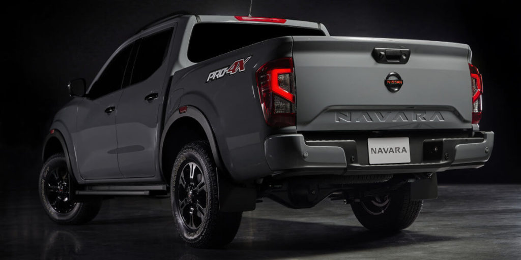 2021 Nissan Navara Pro-4X rear