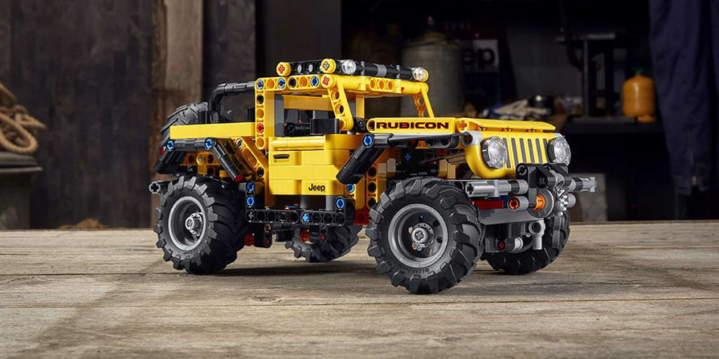 LEGO Jeep Wrangler front
