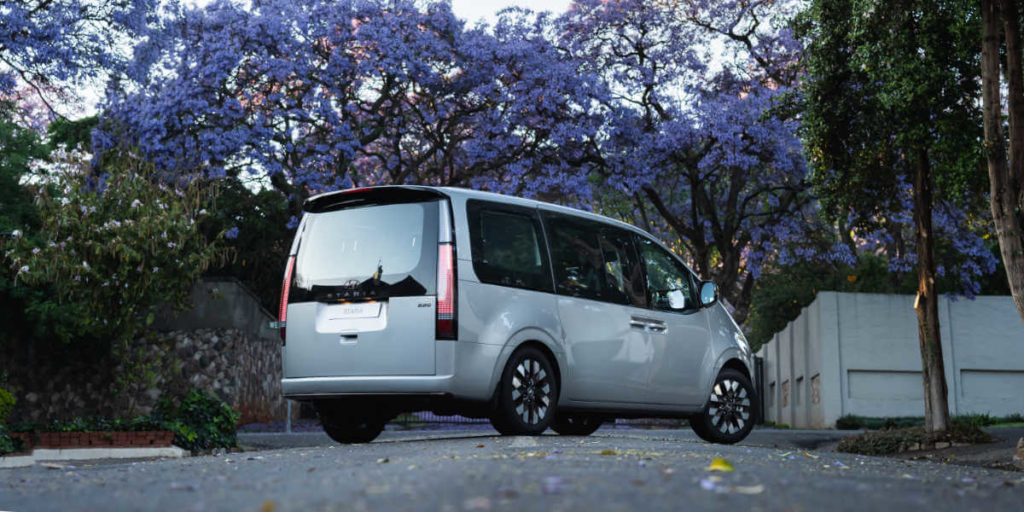 Hyundai STARIA
