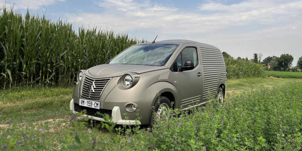 Citroen Berlingo goes back in time with Caselani